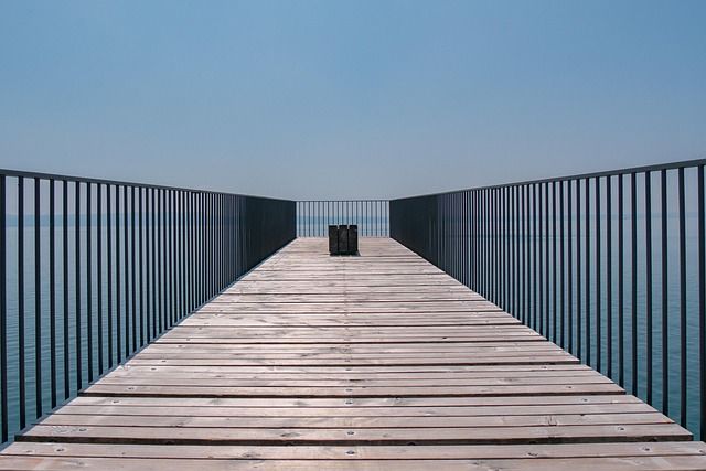8. 미래 전망: 문자 사기는 앞으로 어떻게 진화할까요?